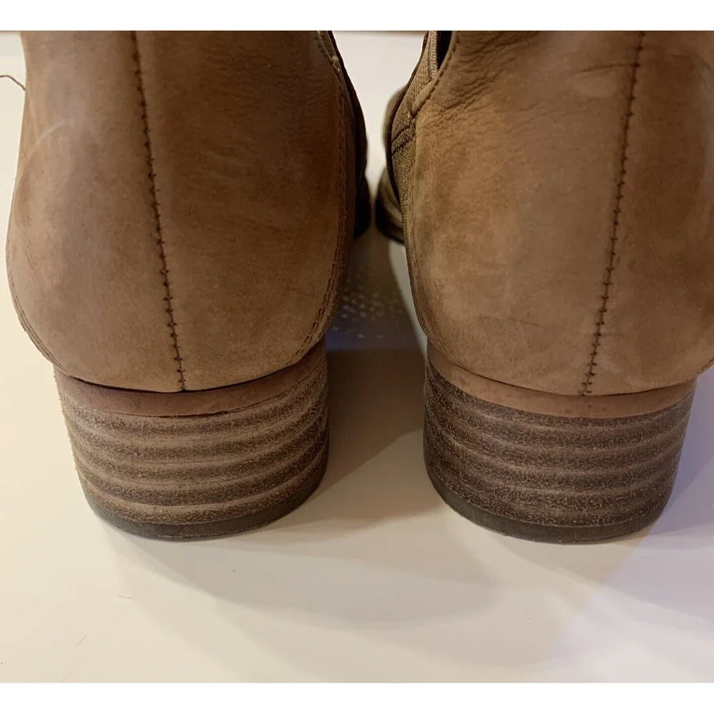 Vince Camuto Celine Ankle Boots Size 7M Suede Leather Perforated Western Boho